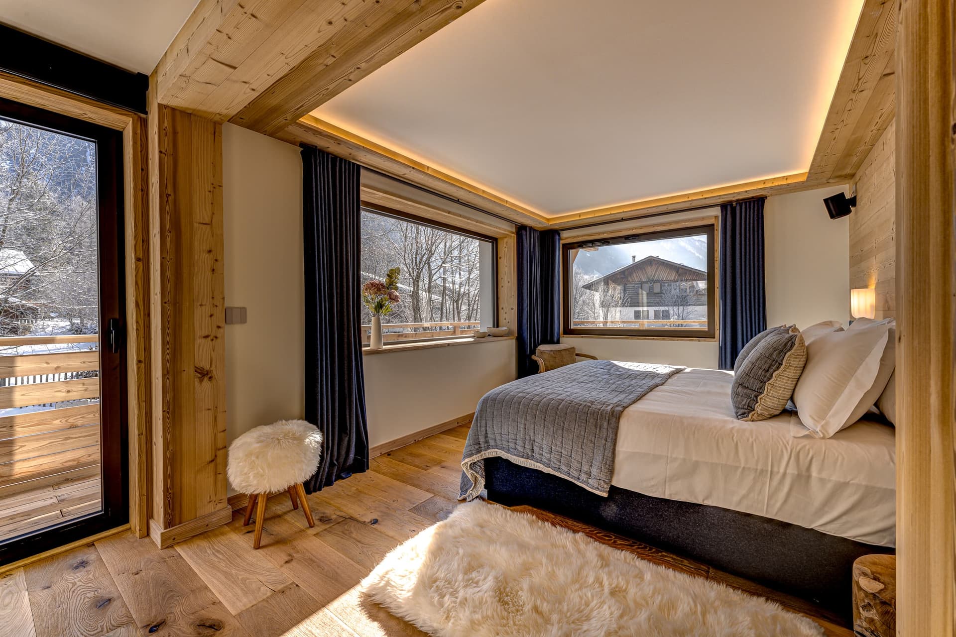 Master bedroom detail